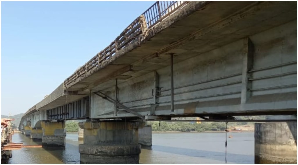 मुंबई – अहमदाबाद महामार्गावरील वर्सोवा पूल वाहतुकीसाठी खुलाच राहणार!
