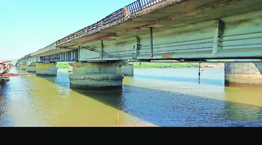 दुरुस्तीसाठी वर्सोवा पूल तीन दिवस बंद