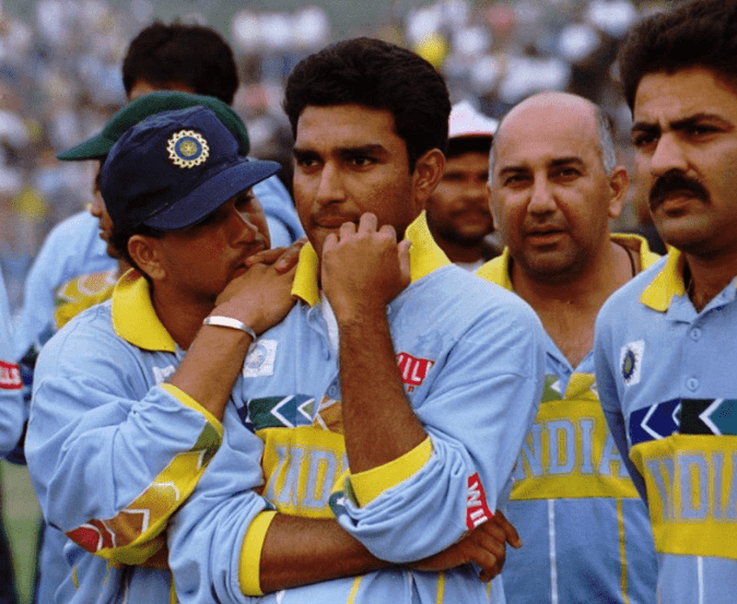 भारतीय संघाची १९९६ सालची जर्सी (फोटो - सौजन्य ट्विटर)