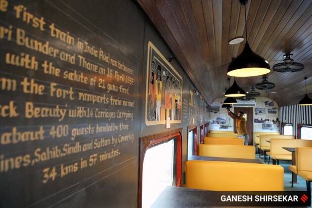 मुंबईच्या लँडमार्कच्या थीमनुसार रेस्टॉरंटची रचना करण्यात आली आहे. (फोटो सौजन्य : गणेश शिरसेकर)