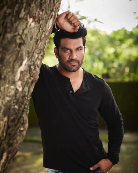 Happy Birthday Sharad Kelkar Career Photos