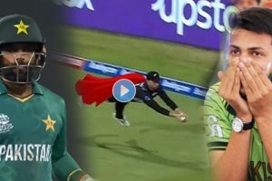 t20 world cup devon conway takes unbelievable catch against pakistan