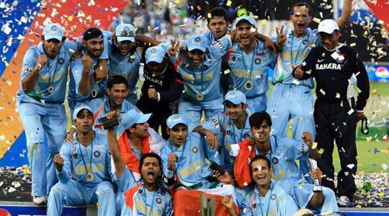 २००७ मध्ये पहिला टी २० विश्वचषक जिंकण्याचा मान भारताला मिळाला. अंतिम फेरीत पाकिस्तानचा ५ धावांनी पराभूत करत चषकावर नाव कोरलं.(File Photo)