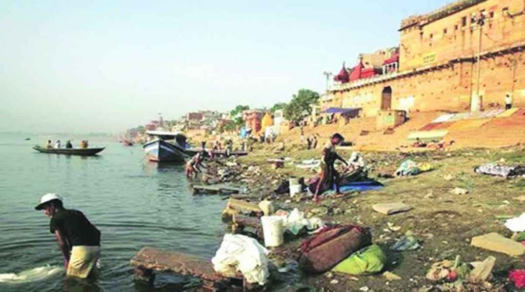 प्रचंड निधी मिळूनही गेल्या सात वर्षांत गंगा नदी प्रदूषणमुक्त होऊ शकलेली नाही.