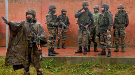 जम्मू काश्मीरमध्ये सैन्याला ‘रेड फ्लॅग’, सलग २७ व्या दिवशी दहशतवाद्यांचा शोध सुरू, आतापर्यंत ९ जवान शहीद