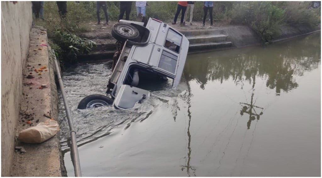 महाबळेश्वरहुन वाईला जाणारी जीप कालव्यात कोसळली ; तीन जण गंभीर जखमी!