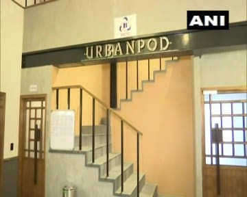 हे हॉटेल उघडण्यासाठी रेल्वेने अर्बनपॉड नावाच्या कंपनीसोबत भागीदारी केली आहे. ही कंपनी भारतात पॉड हॉटेल चालवणारी एकमेव फर्म आहे.