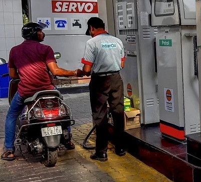petrol diesel prices bihar raxaul border area with nepal