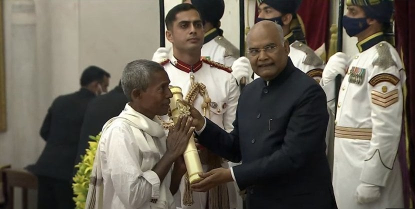 An orange vendor who built a school with his earnings Story of Padma Shri awardee Harekala Hajabba