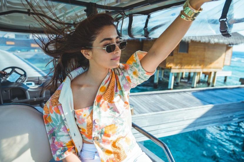 Pooja Hegde Maldives Vacation Luxury Hotel Huvafen Fushi Maldives one night charges