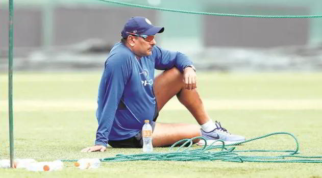 रवि शास्त्री यांचा मुख्य प्रशिक्षकपदाचा करार ICC T20 वर्ल्ड 2021 सह संपला आहे. (Source: Reuters)
