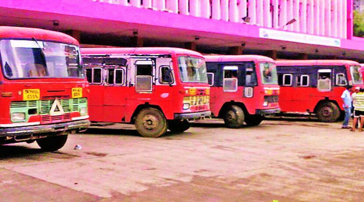 ST Employee Protest : एसटी कामगारांचा संपात परळ आगाराचीही उडी, राज्यातील ९१ आगार ठप्प