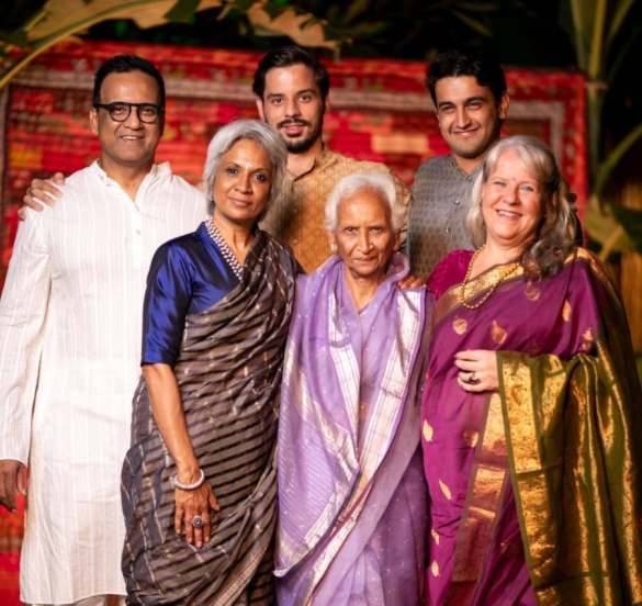 Sharad Pawar Supriya Sule Pawar Family Diwali 2021 Photos
