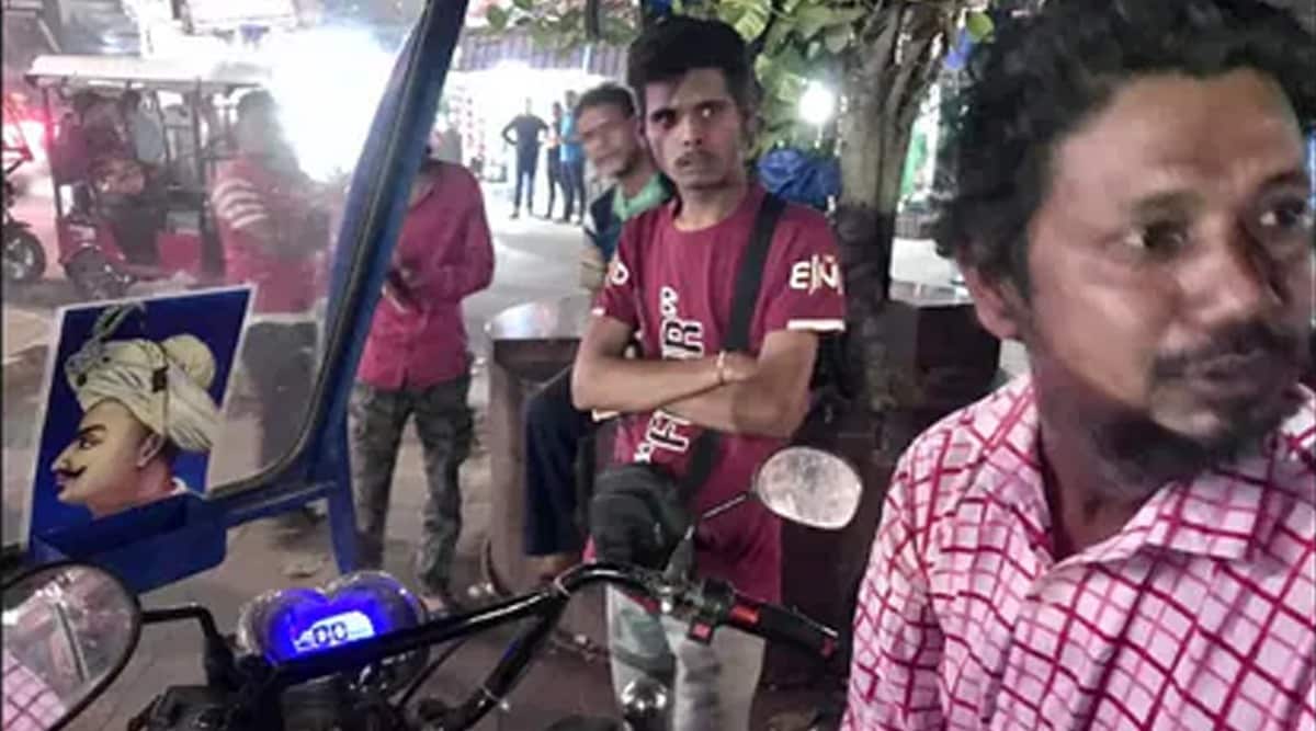 Unique offer of e rickshaw driver