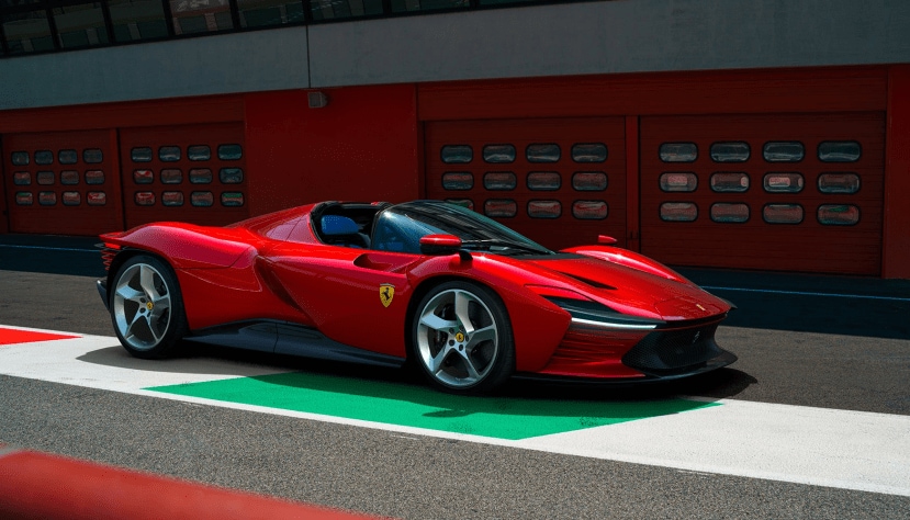 फेरारीने नवीन मर्यादित रेट्रो डेटोना SP3 मॉडेलचं अनावरण केलं आहे. (Photo- Ferrari/Twitter)