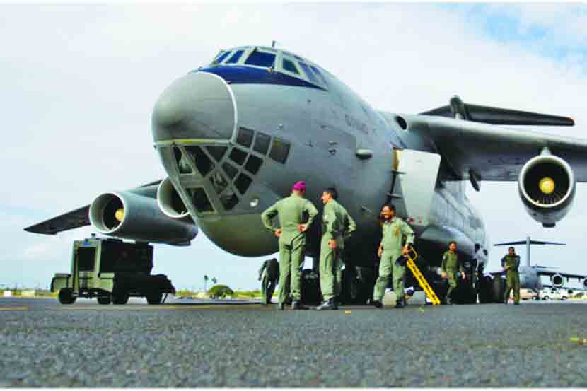 भारतीय हवाई दलाच्या कॅनबेरा आणि मिराज लढाऊ विमानांनी मालदीववरून कमी उंचीवरून उड्डाणे करून बंडखोरांवर जरब बसवली होती. (प्रातिनधीक छायाचित्र