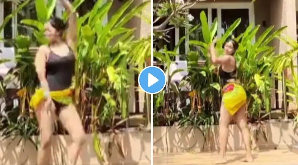 woman-in-black-swimsuit-dance-viral