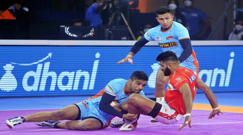 Pro Kabaddi League : बेंगलुरू बुल्सची तमिळ थलायवाजवर मात, तर गुजरात जायंट्सचा पराभव करत बंगाल वॉरियर्सचा विजय