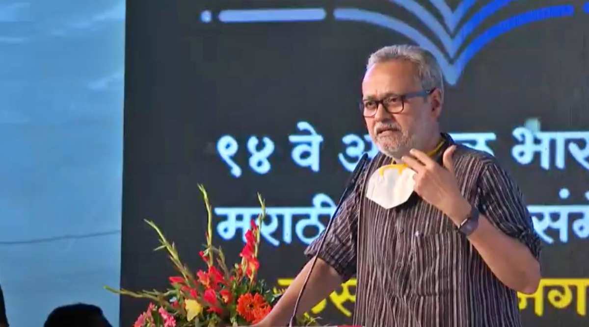 Girish Kuber in Marathi Sahitya Sammelan