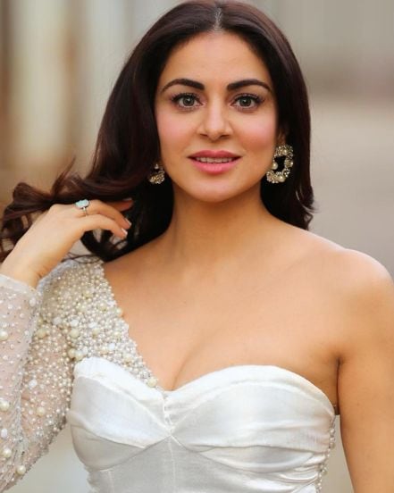 Shraddha Arya Honeymoon Bikini