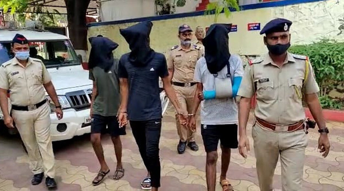 खुद्द आयुक्त कृष्ण प्रकाश यांनीच गुन्हेगारांवर झाड फेकत आरोपींना घेतलं ताब्यात; पुण्यात थरारनाट्य