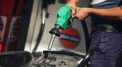 Petrol- Diesel Price Today: आजही महाराष्ट्रातील पेट्रोलचे दर शंभरी पार, डिझेलचे भाव झाले कमी; जाणून घ्या इंधनाचे दर