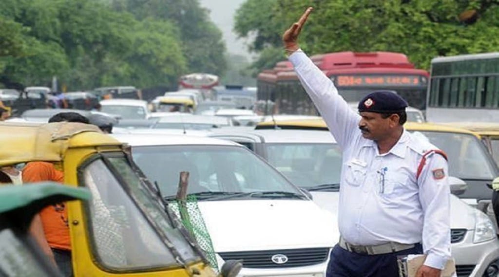 traffic-police-india