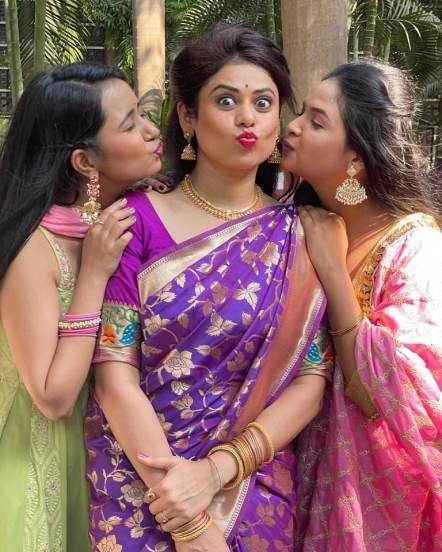 Aai Kuthe Kay Karte Abhishek Anagha Wedding Photos
