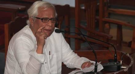 West Bengal CM Buddhadeb Bhattacharjee says he will not accept the Padma Bhushan award