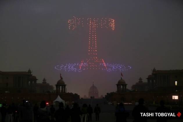 हा समारंभ २९ जानेवारीला दिल्लीतील विजय चौकात होईल. यासाठी १००० मेड इन इंडिया ड्रोनचा वापर करण्यात आलाय.