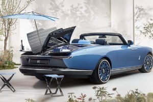 Rolls-Royce-Boat-Tail-rear