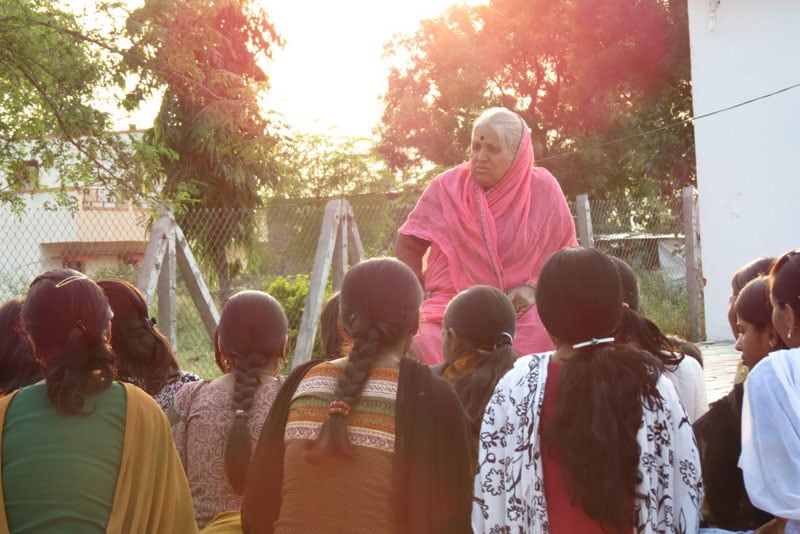 Mother of orphans Sindhutai Sapkal