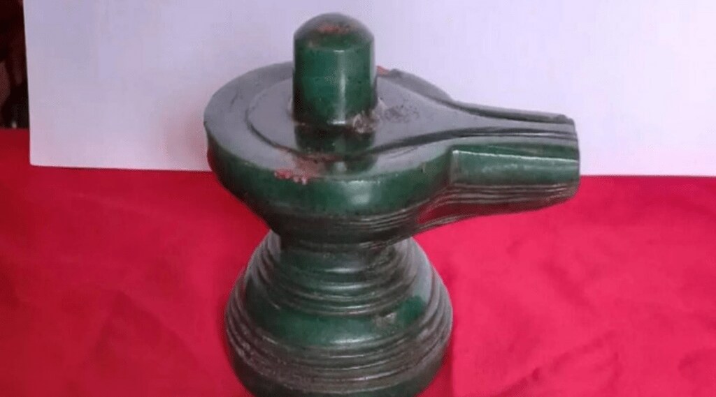 Thanjavur emrald lingam shivlinga