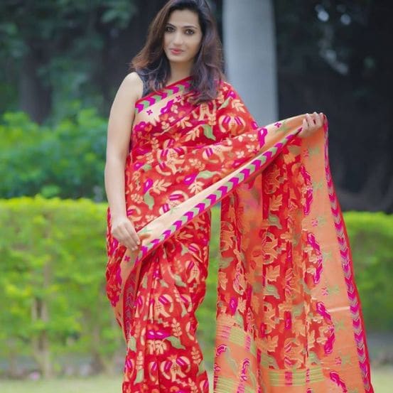 pratibha sangle wins miss maharashtra contest 