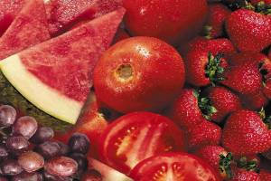 रंगीबेरंगी फळे आणि भाज्या शरीरातील रक्ताची कमतरता पूर्ण करतात, आहारात ‘या’ ५ पदार्थांचा करा समावेश