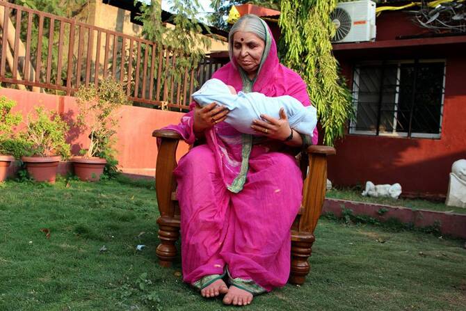 sindhutai sapkal sculpture