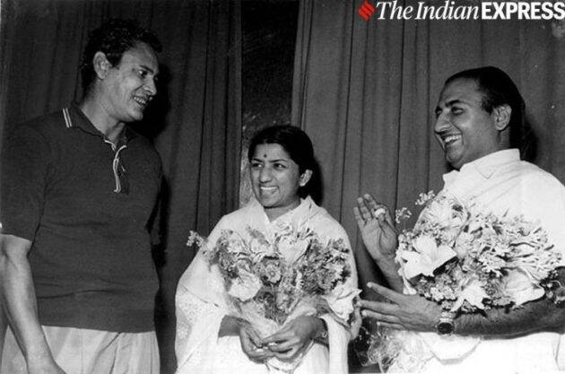 एका कार्यक्रमात हसरत जयपुरी, लता मंगेशकर आणि मोहम्मद रफी.  (Photo: Express Archive)