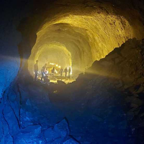 देशातील सर्वात लांब भुयारी रेल्वे मार्गाच्या बांधकामातील महत्त्वाचा टप्पा यशस्वीपणे पार पडला आहे.