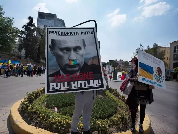 Photos show protesters across the world calling on Putin to stand down as Russia continues its assault on Ukraine