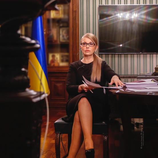 युक्रेनच्या सध्याच्या संकटानंतर तेथील जनता आपल्या धाडसी महिला पंतप्रधानांची आठवण काढत आहे. युलिया यांच्या हातात देशाचे नेतृत्व असते तर आज परिस्थिती वेगळी असती असे त्यांना वाटते.
