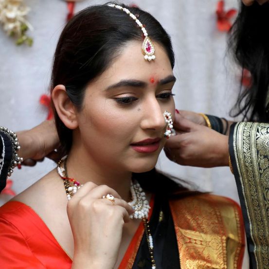राहुल आणि दिशाच्या पहिल्या संक्रातीचा खास क्षण.