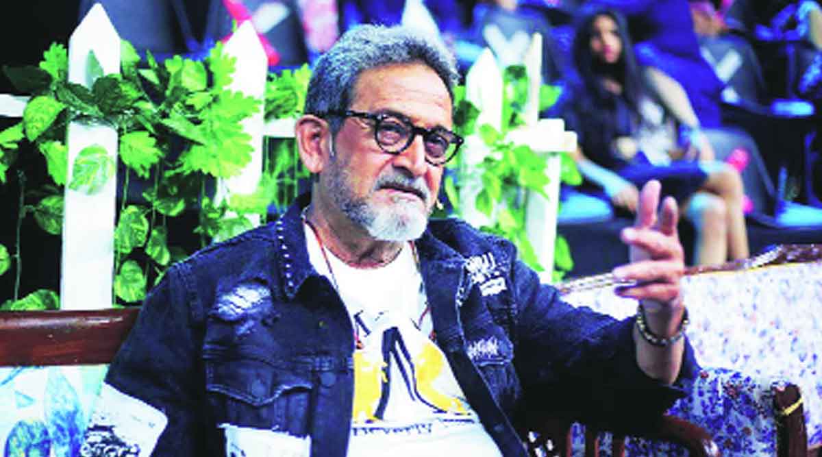 ‘मराठी चित्रपट हिंदूीत भाषांतरित झाले पाहिजेत’