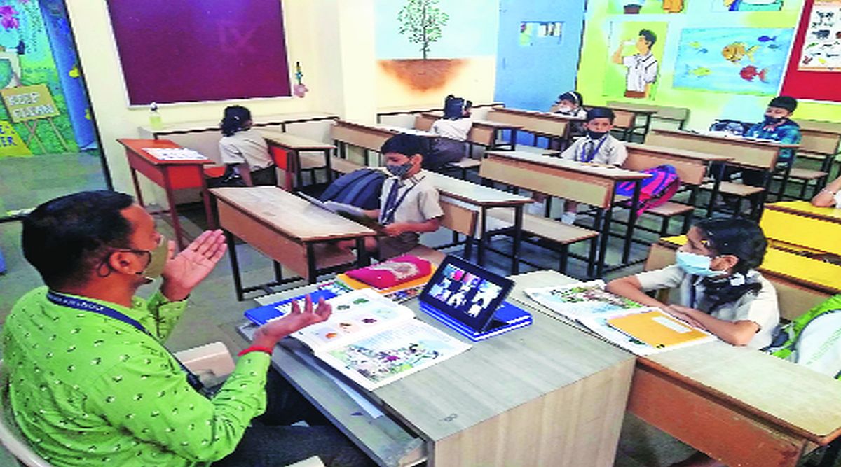 प्रत्यक्ष शाळेत मुलांचे लक्ष लागेना