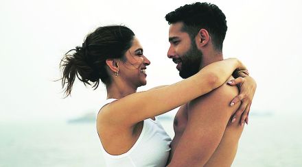 मन:स्पंदने : नात्यांतील गेहराईयाँ