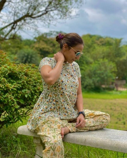 ऐश्वर्यापूर्वी तिचे वडील रजनीकांत आणि माजी पती धनुष यांनीही बॉलिवूड चित्रपटांमध्ये काम केले आहे.