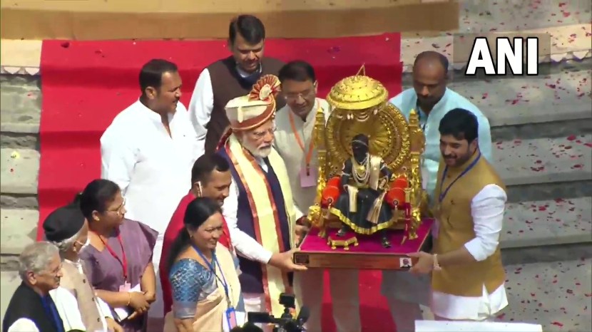 Chhatrapati Shivaji Maharaj Sculpture PM Narendra Modi Pune