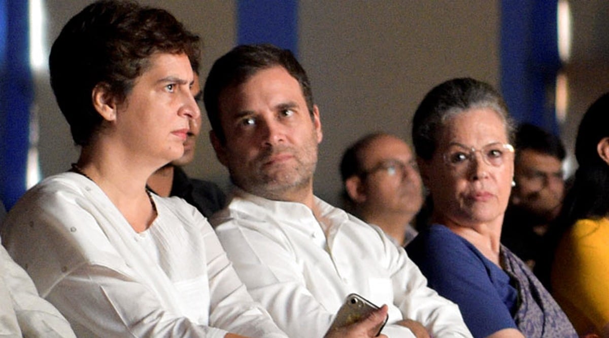 पाच राज्यांच्या निवडणुकीत झालेल्या दारुण पराभवानंतर पुन्हा एकदा काँग्रेसच्या नेतृत्वावरुन चर्चा रंगली असून प्रश्नचिन्ह निर्माण केलं जात आहे

