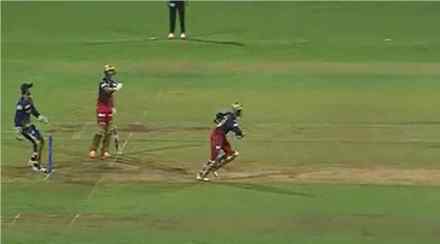 KKR AND RCB MATCH