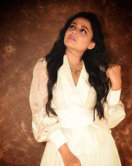 Mazhi Tuzhi Reshimgaath Prarthana Behere