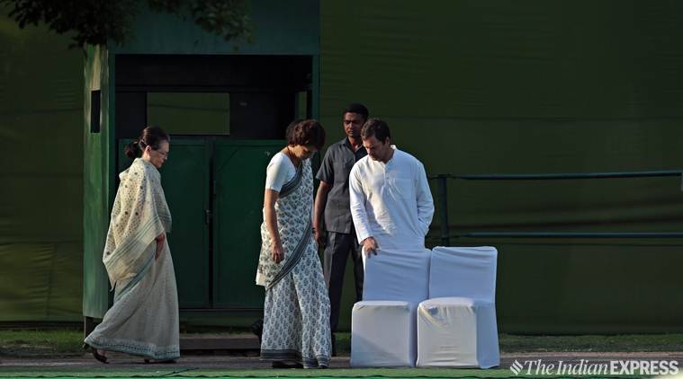 Gandhis should step aside give other leader a chance says Kapil Sibal slams Rahul Gandhi 